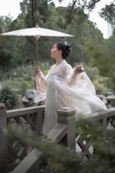 -汉仪华裳汉服馆(打浦桥店)