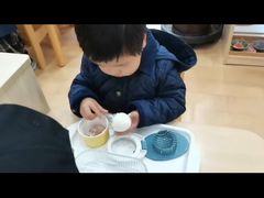 -蒙蒙狮蒙台梭利儿童之家