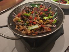 -东口码头·烧鸽子·鱼头泡饼·地方菜(金鹰悦城店)