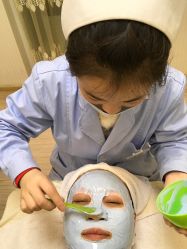 -苗方清颜祛痘·皮肤管理