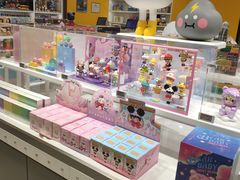 -泡泡玛特POPMART(万达店)