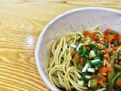 杂酱热干面-四季美汤包(户部巷店)