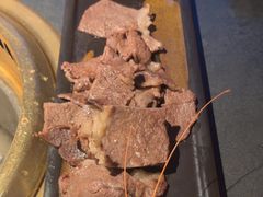 -铭牛烧肉·和牛海鲜自助(高新月牙湖店)