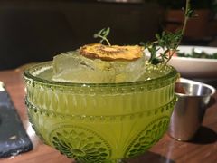 -The ROOF (通盈中心店)