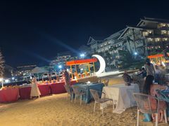 -亚龙湾希尔顿自助餐厅·海鲜·烧烤·沙滩BBQ·现场乐队