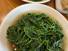 -品鲜村农家菜·阳澄湖大闸蟹(总店)