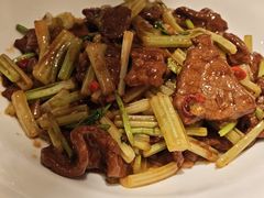 小米椒酸姜炒牛肉-苏浙汇(肇嘉浜路总店)