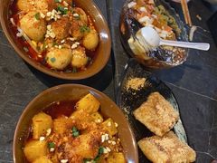 -巴四老城区炭火蛙锅(张江店)