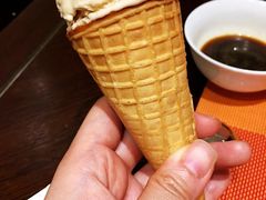-鲜艳西餐厅(衡山路十二号华邑店)