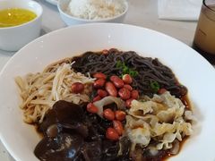 -峨嵋小镇·川菜(勒泰中心店)