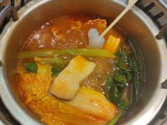 -龍歌自助小火锅(市南金茂湾店)