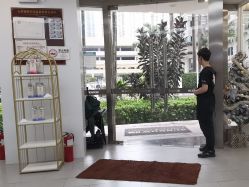 -首脑美发沙龙