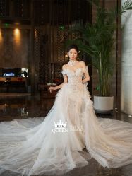 点击看大图 -艾拉·女王婚纱礼服馆
