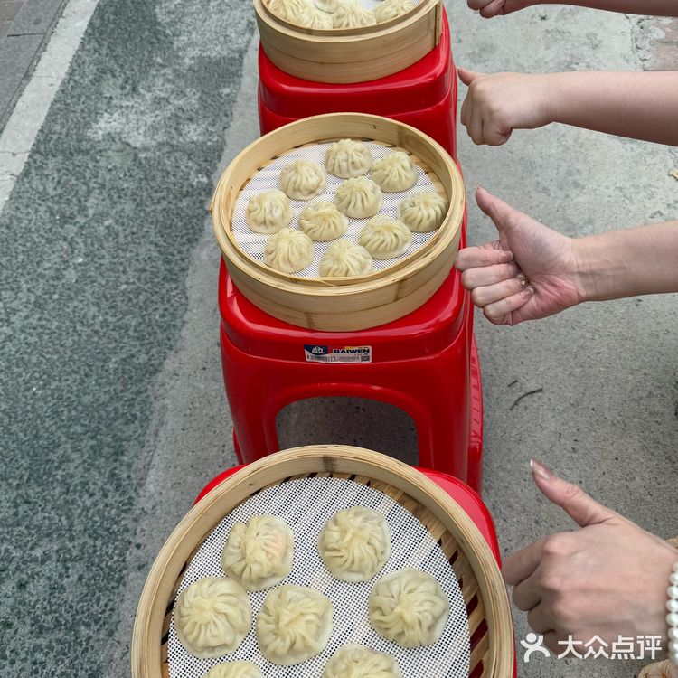 潮州新开的！还没什么人知道的爆汁灌汤包～