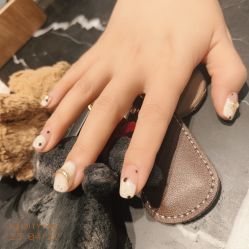 -悦指间美甲美睫
