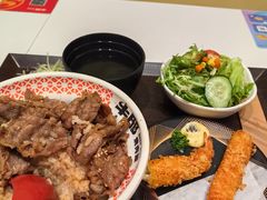 -牛邸·烧肉饭(来福士店)