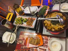 -威记烧嘢·南宁烧烤·超级生牛(绿地店)