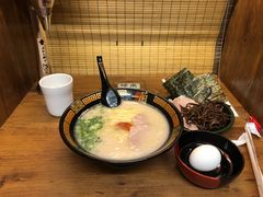 -一兰拉面(新宿中央东口店)