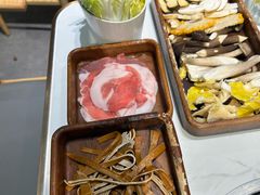 -菌小白·野生菌火锅(时尚天河店)