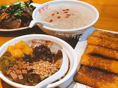 -蓉李记成都名小吃(二七万达店)