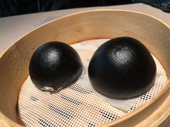 流沙包-荣轩(新荣记环球金融中心店)