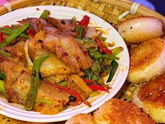-粉墨特色菜·烧烤音乐酒馆