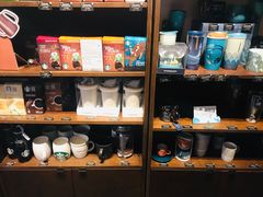 零售区-星巴克(北京中关村北京国际店)