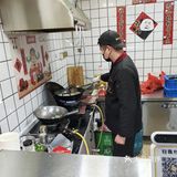 炸鲜脆，今日打卡小吃街
