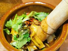 烧椒擂茄子-老滇山寨•云南特色菜•地方菜•民族风情歌舞表演(金碧店)