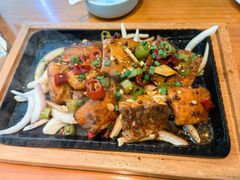 -莲餐厅·湖北菜·潜江小龙虾店(愚园路店)