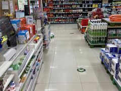 -华润万家便利超市(五爱家园店)