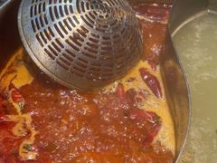 -来龍儿鲜切牛肉自助老火锅