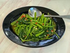 -光海鲜鱼翅餐厅(叻差拉披色路店)