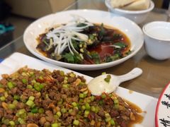 -鲁南仔·滕州炒鸡(经三路店)