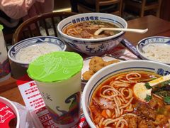 -鑫花溪牛肉米粉(东环大润发店)