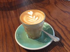 -ROAST coffee & eatery