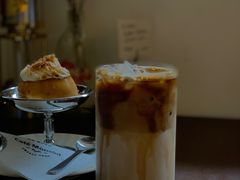 -Café Monson