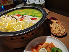 -山城外·非遗酸菜鱼(蜀都万达店)