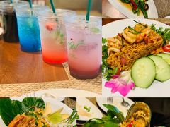 -Chom Cafe and Restaurant