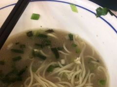-陆元丰·兰州纯汤牛肉面(自强西路店)