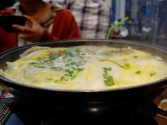 陈老斯羊肉汤-陈老斯呼尔嗨吃烧烤(科巷店)