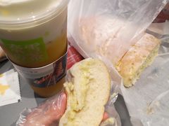 -奈雪的茶(亨特国际广场店)