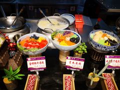 -花馬肆.云南过桥米线(汉神购物广场现场熬汤店)