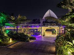 -茅草房·河畔园林火锅