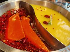 -小天鹅火锅·一线江景洪鼎旗舰店(洪崖洞店)