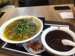 金汤酸菜肥肠米线-魏家凉皮(文景路店)