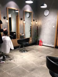 -时尚殿堂明星门店