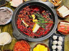 -黄潇洒老火锅(九眼桥宏济巷店)