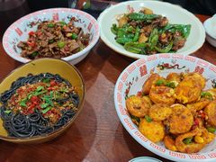 -湖南人家湘菜馆(镇江路店)