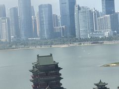 -东方豪景花园酒店·怡景旋转餐厅